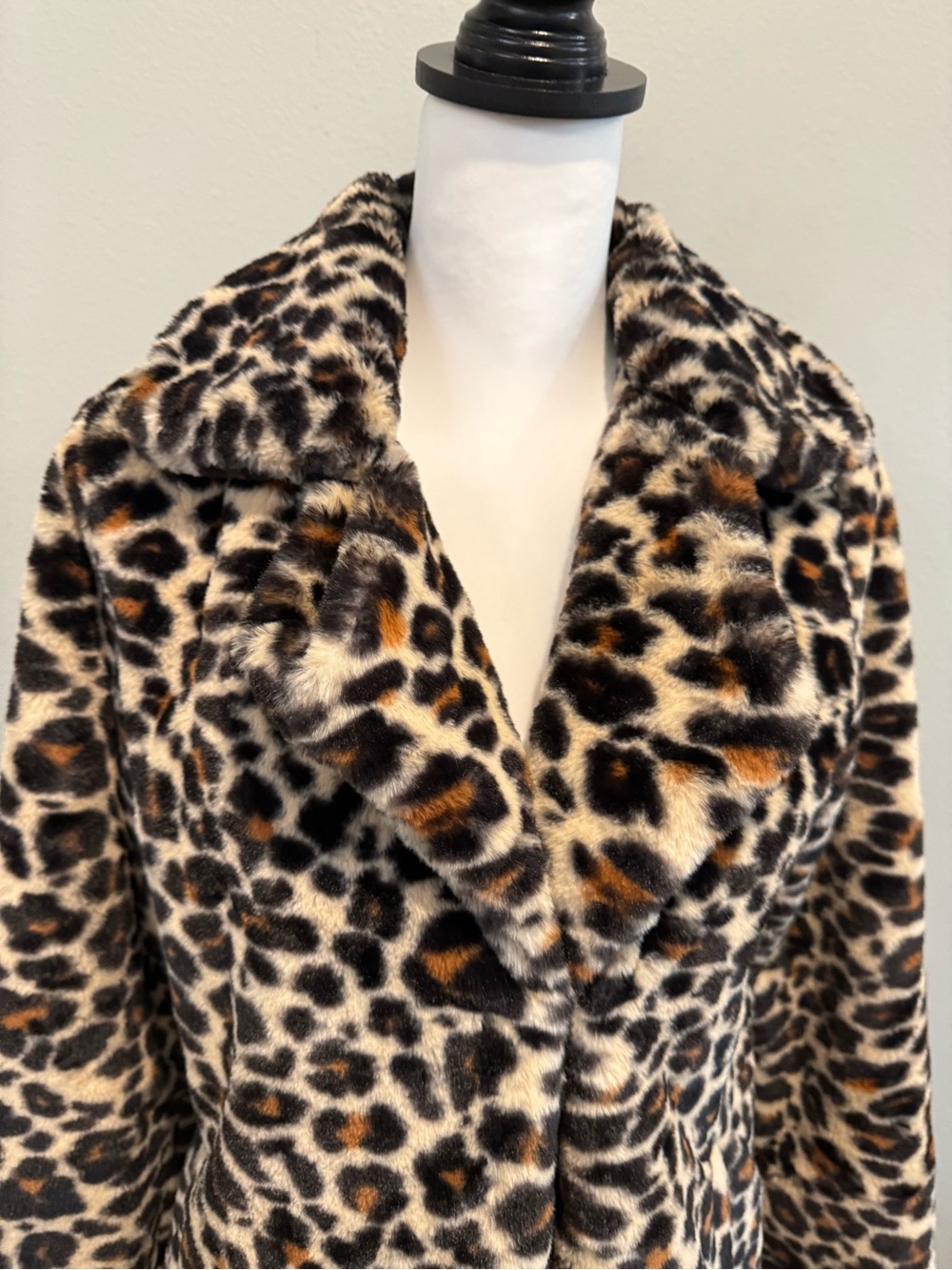 Altar'd State Faux Fur Leopard Print Coat Animal Small - Picture 3 of 7